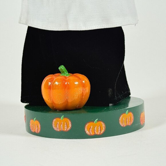 Nutcracker Village Pilgrim Girl 2004 Figurine 13" Thanksgiving Woman Decor - Picture 5 of 12